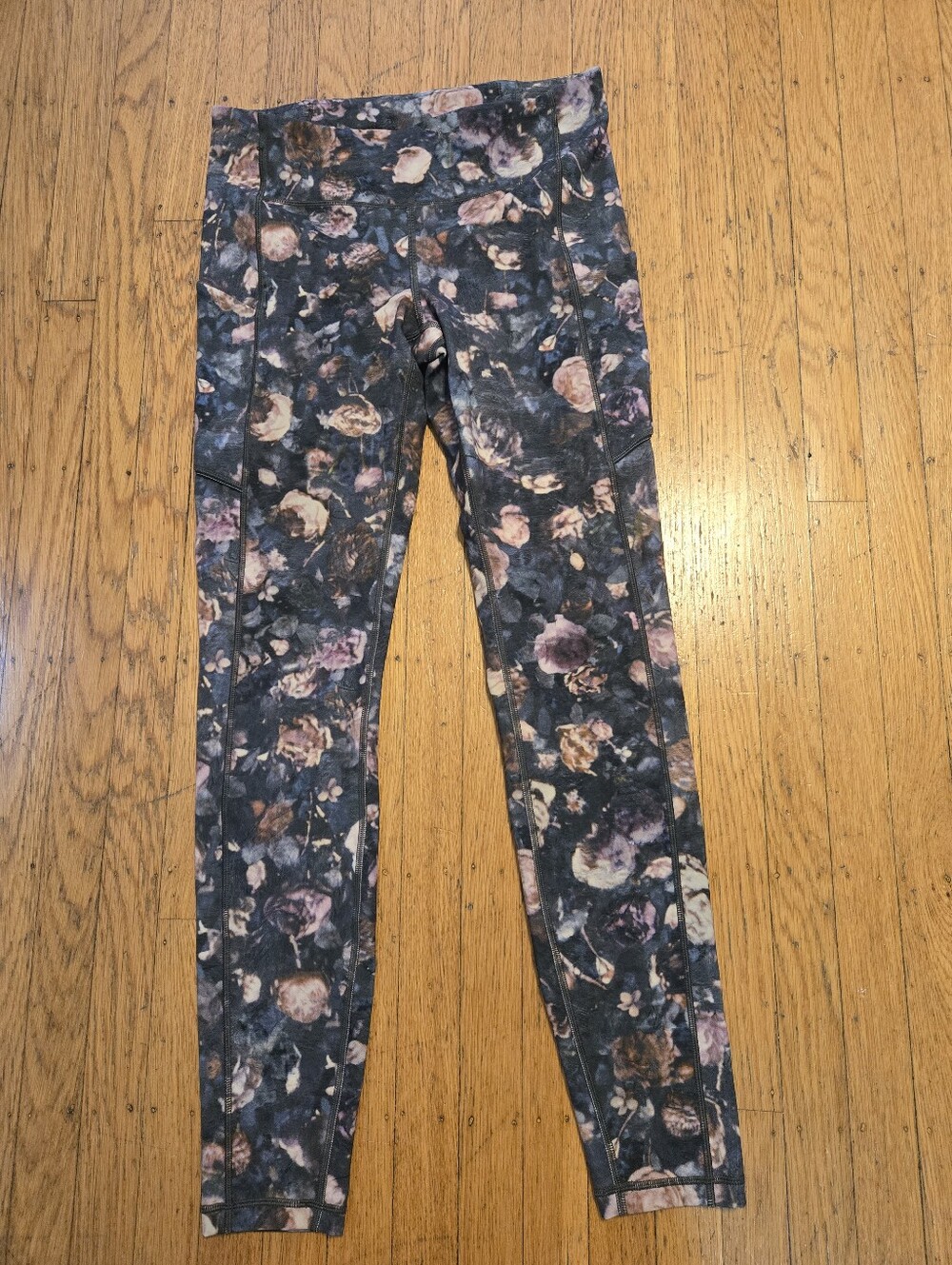 🆕️🏵Lululemon Floral Leggings